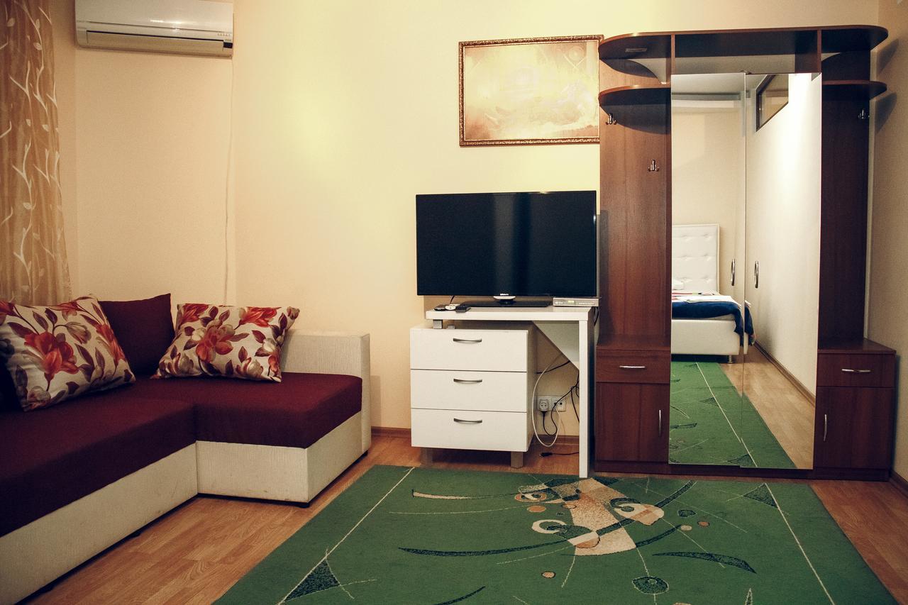 Hotel Gold Lion 키시나우 외부 사진