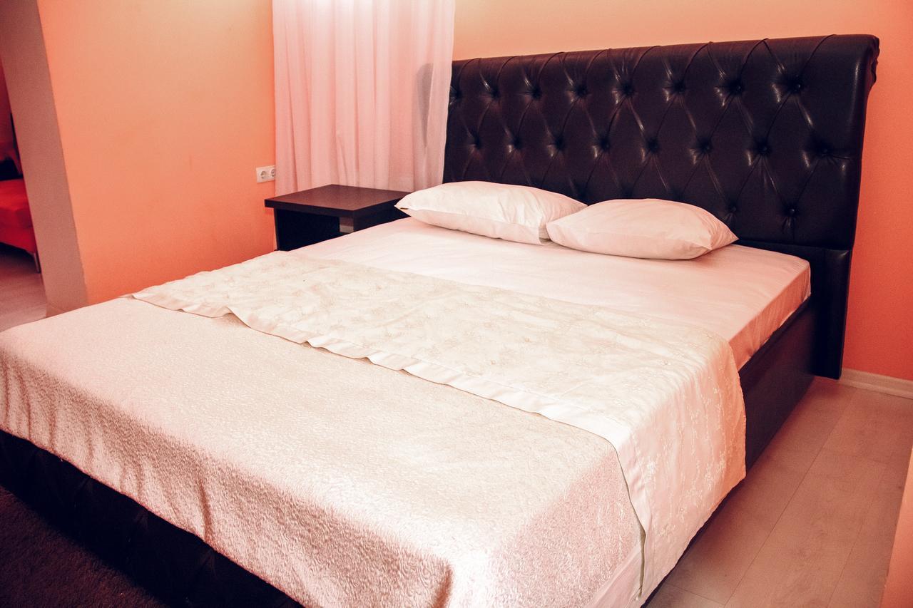 Hotel Gold Lion 키시나우 외부 사진